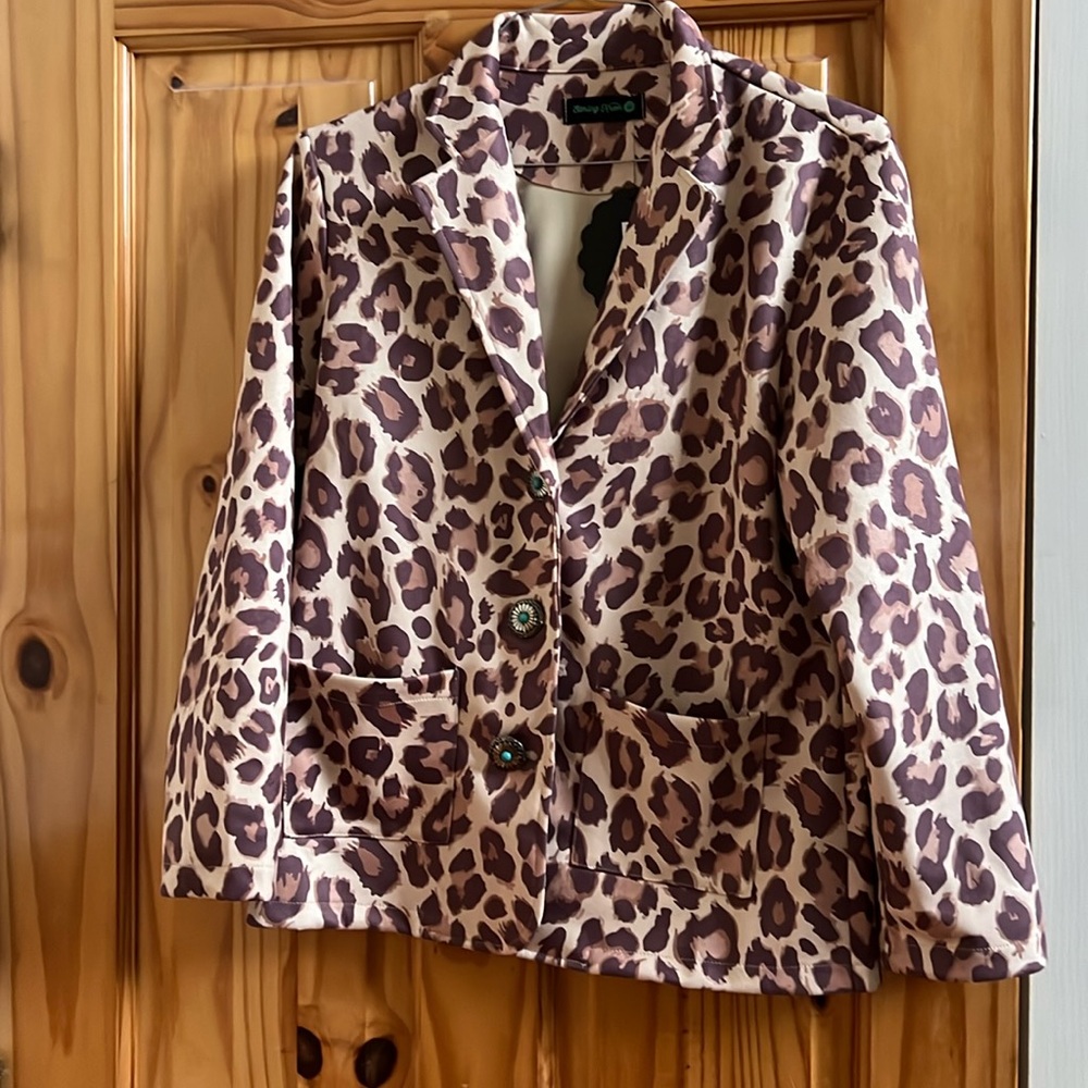 NWT Women’s Sterling Kreek leopard blazer size Medium